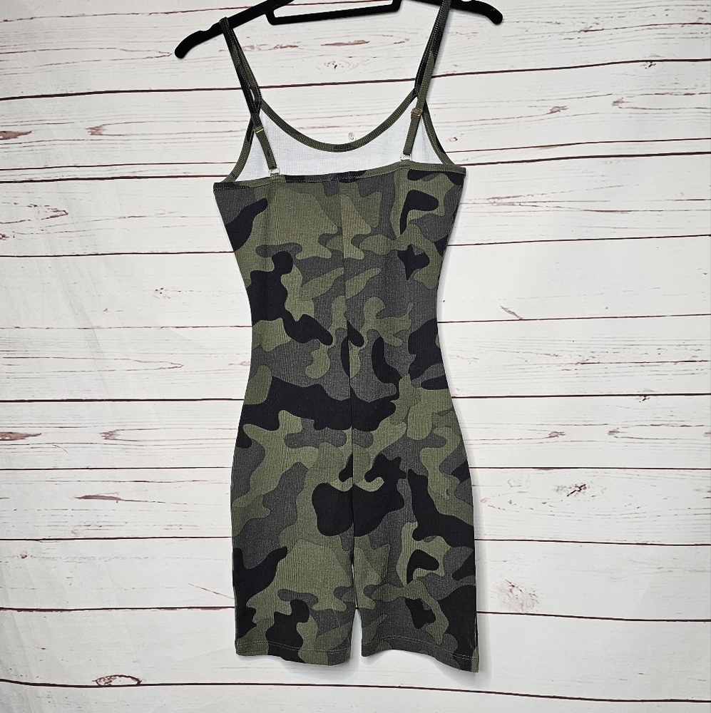 GUESS Camo One Piece Romper - Picture 3 of 16